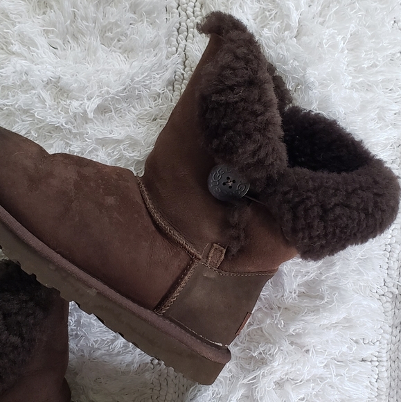 UGG Classic Bailey Button Boots - Picture 2 of 8